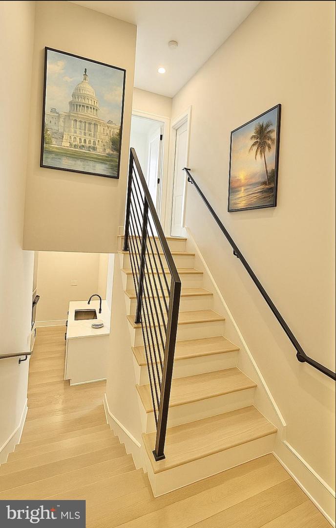 1806 D ST NE #9, WASHINGTON, District Of Columbia 20002, 3 Bedrooms Bedrooms, ,3 BathroomsBathrooms,Residential,For sale,1806 D ST NE #9,DCDC2209604 MLS # DCDC2209604
