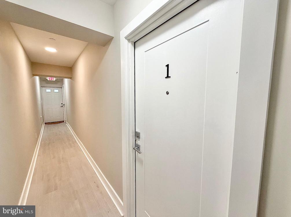 1806 D ST NE #1, WASHINGTON, District Of Columbia 20002, 2 Bedrooms Bedrooms, ,1 BathroomBathrooms,Residential,For sale,1806 D ST NE #1,DCDC2209606 MLS # DCDC2209606