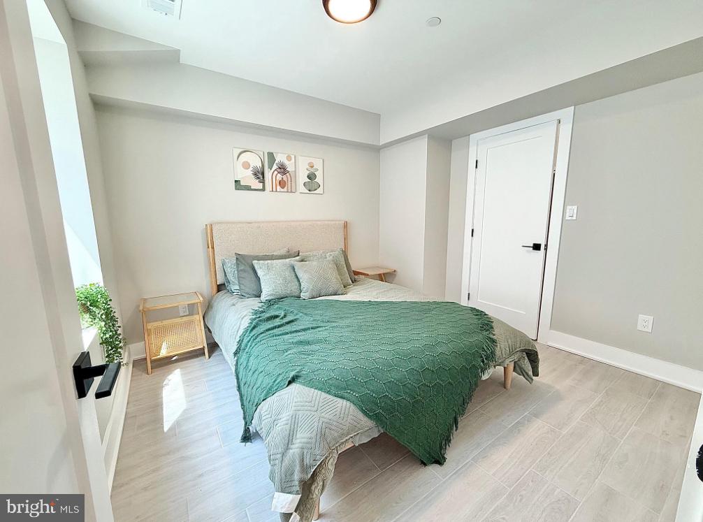 1806 D ST NE #1, WASHINGTON, District Of Columbia 20002, 2 Bedrooms Bedrooms, ,1 BathroomBathrooms,Residential,For sale,1806 D ST NE #1,DCDC2209606 MLS # DCDC2209606