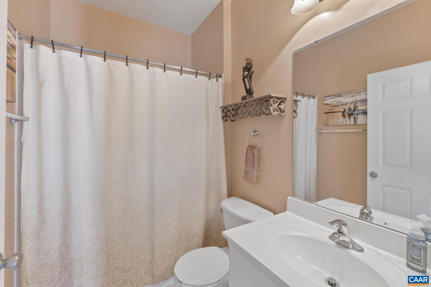 42 LAKEVIEW CT, ZION CROSSROADS, Virginia 22942, 3 Bedrooms Bedrooms, ,2 BathroomsBathrooms,Residential,For sale,42 LAKEVIEW CT,666533 MLS # 666533