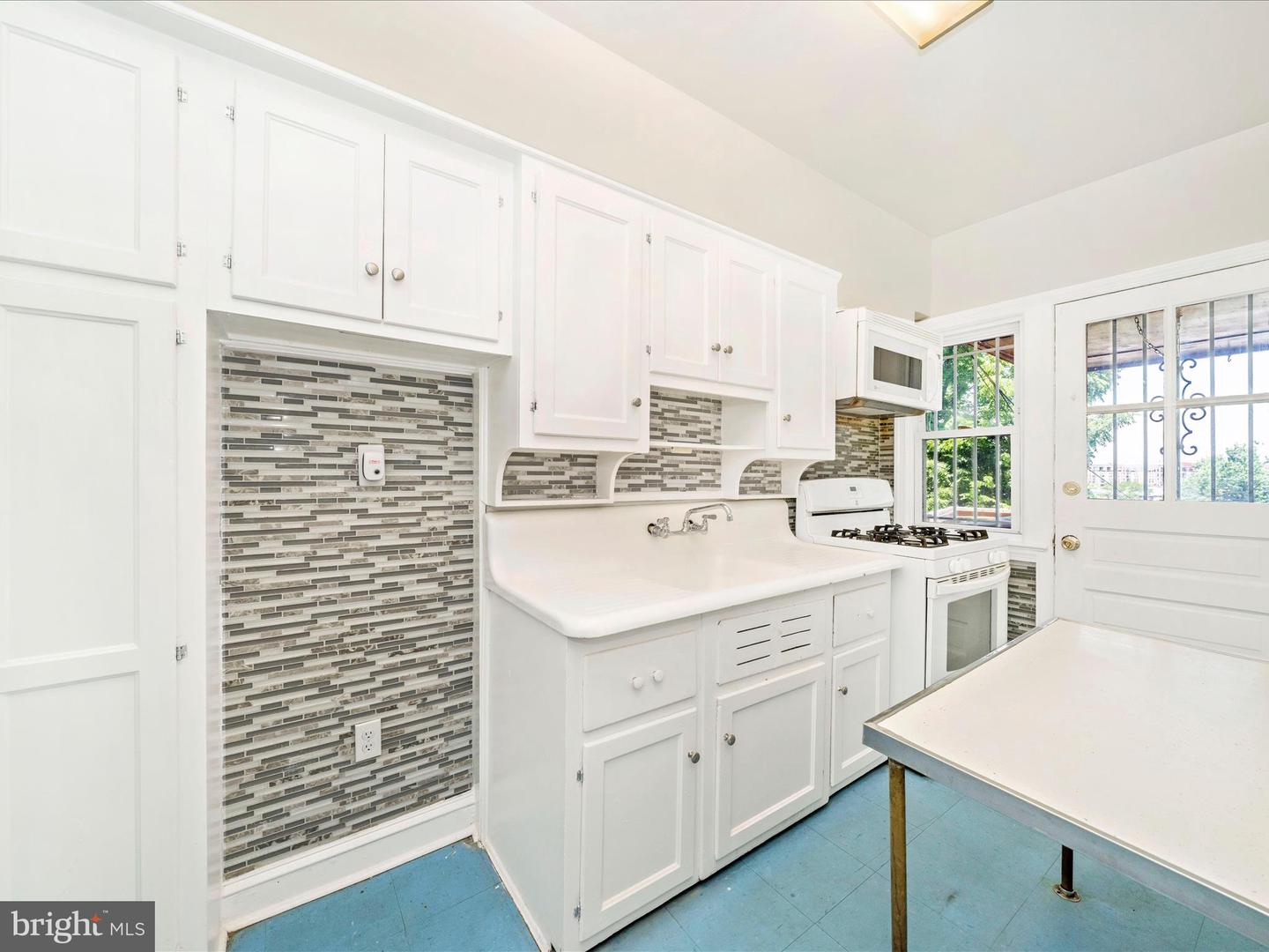 3960 BLAINE ST NE, WASHINGTON, District Of Columbia 20019, 3 Bedrooms Bedrooms, ,1 BathroomBathrooms,Residential,For sale,3960 BLAINE ST NE,DCDC2209616 MLS # DCDC2209616