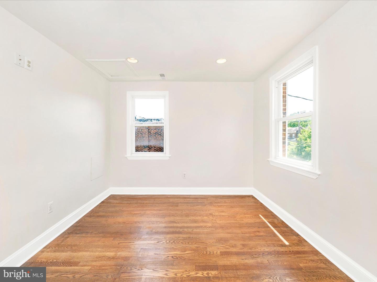 3960 BLAINE ST NE, WASHINGTON, District Of Columbia 20019, 3 Bedrooms Bedrooms, ,1 BathroomBathrooms,Residential,For sale,3960 BLAINE ST NE,DCDC2209616 MLS # DCDC2209616