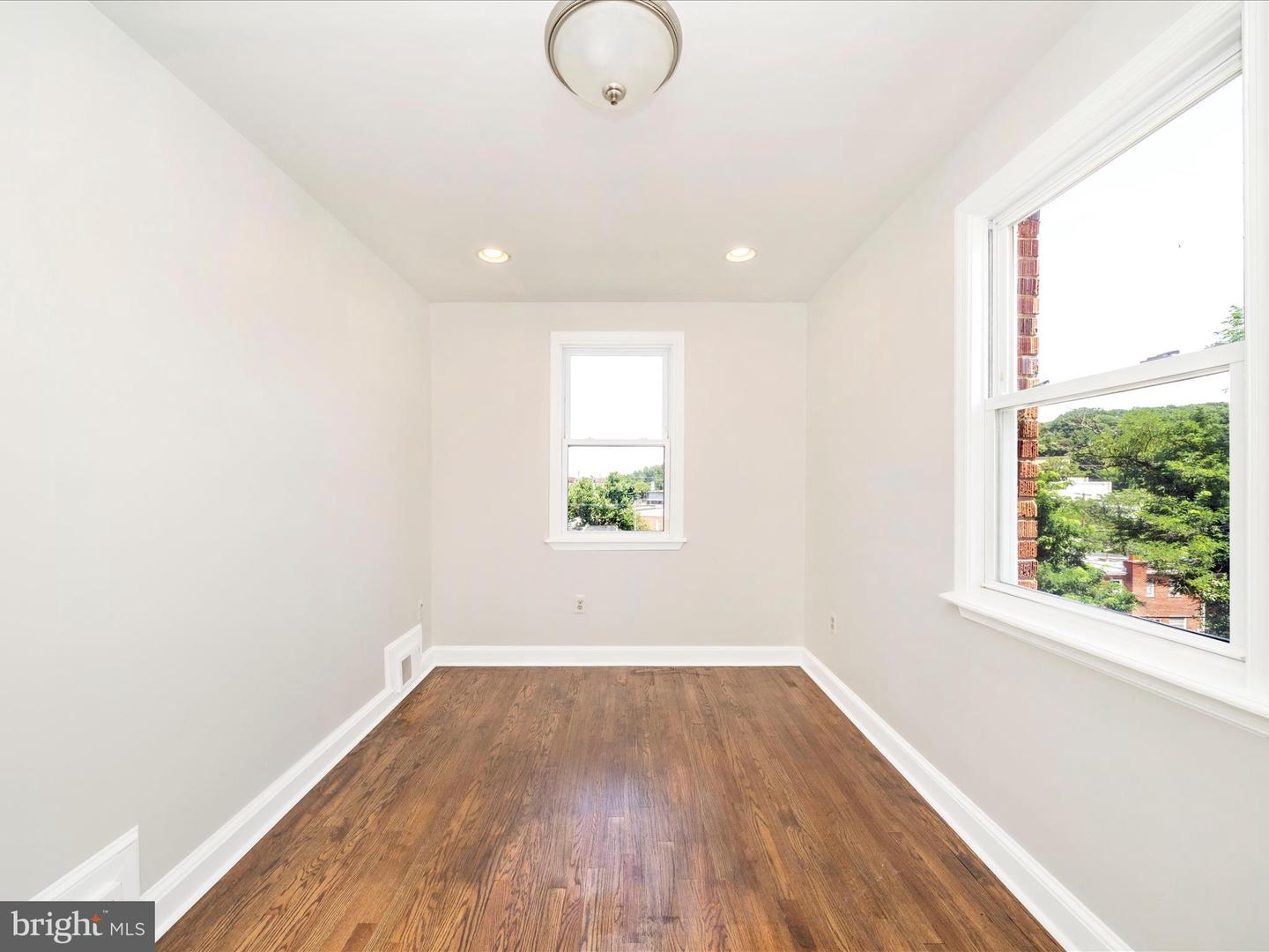 3960 BLAINE ST NE, WASHINGTON, District Of Columbia 20019, 3 Bedrooms Bedrooms, ,1 BathroomBathrooms,Residential,For sale,3960 BLAINE ST NE,DCDC2209616 MLS # DCDC2209616