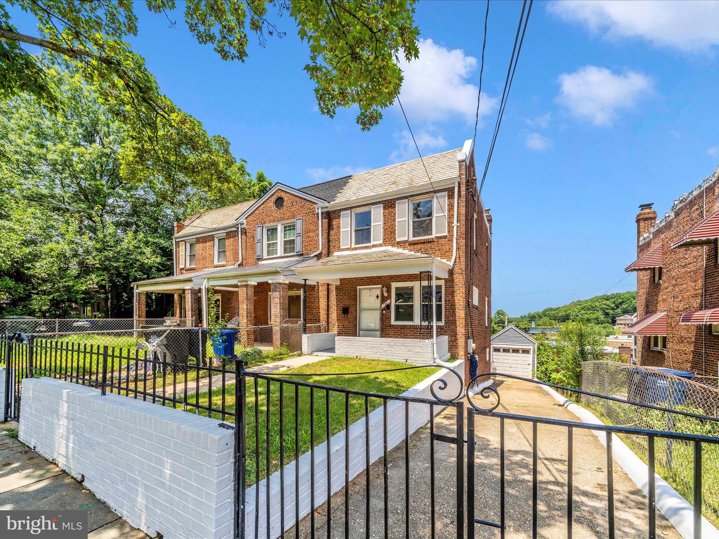 3960 BLAINE ST NE, WASHINGTON, District Of Columbia 20019, 3 Bedrooms Bedrooms, ,1 BathroomBathrooms,Residential,For sale,3960 BLAINE ST NE,DCDC2209616 MLS # DCDC2209616