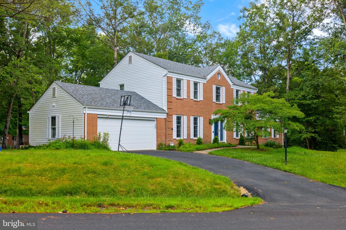 10809 DAYFLOWER CT, RESTON, Virginia 20191, 4 Bedrooms Bedrooms, ,3 BathroomsBathrooms,Residential,For sale,10809 DAYFLOWER CT,VAFX2254558 MLS # VAFX2254558