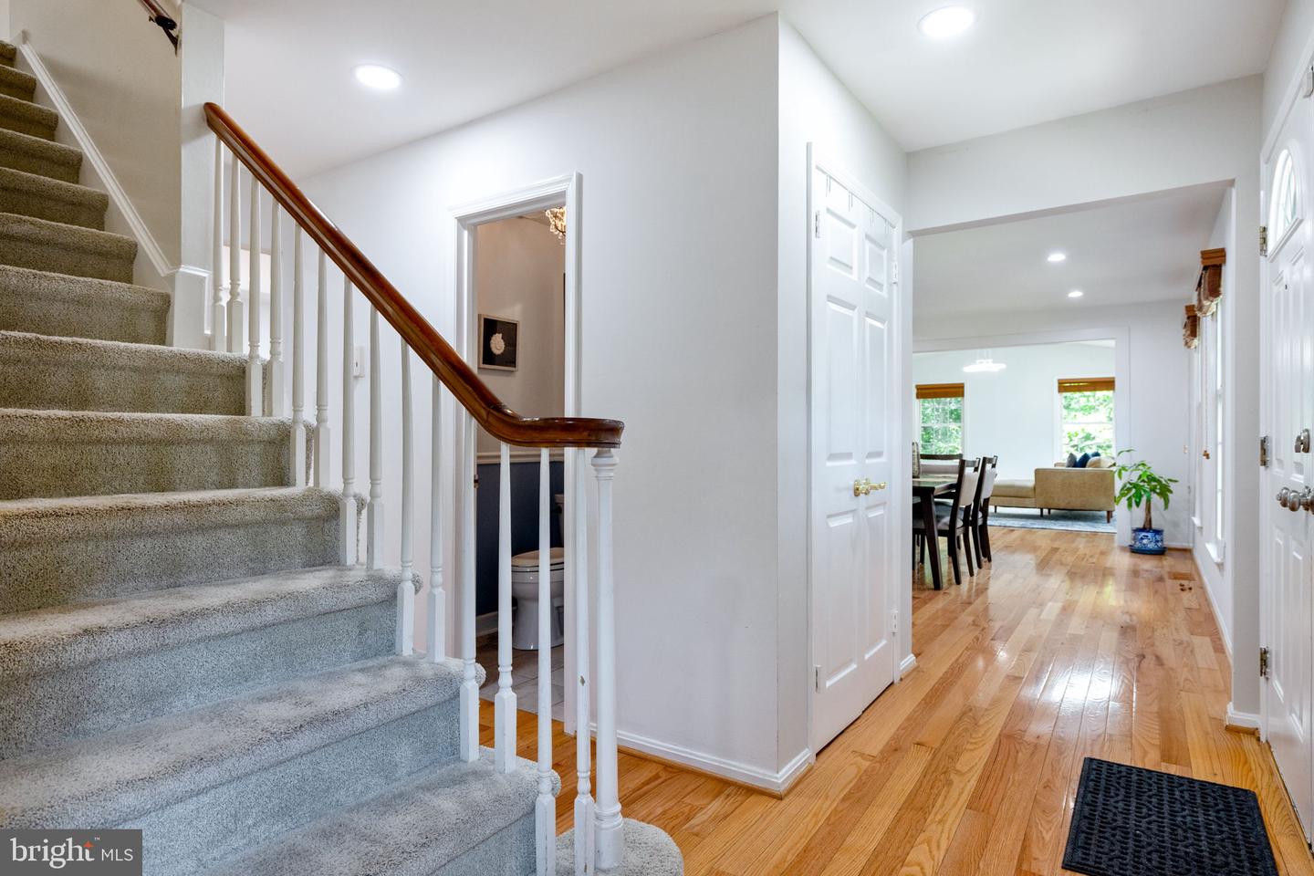 10809 DAYFLOWER CT, RESTON, Virginia 20191, 4 Bedrooms Bedrooms, ,3 BathroomsBathrooms,Residential,For sale,10809 DAYFLOWER CT,VAFX2254558 MLS # VAFX2254558