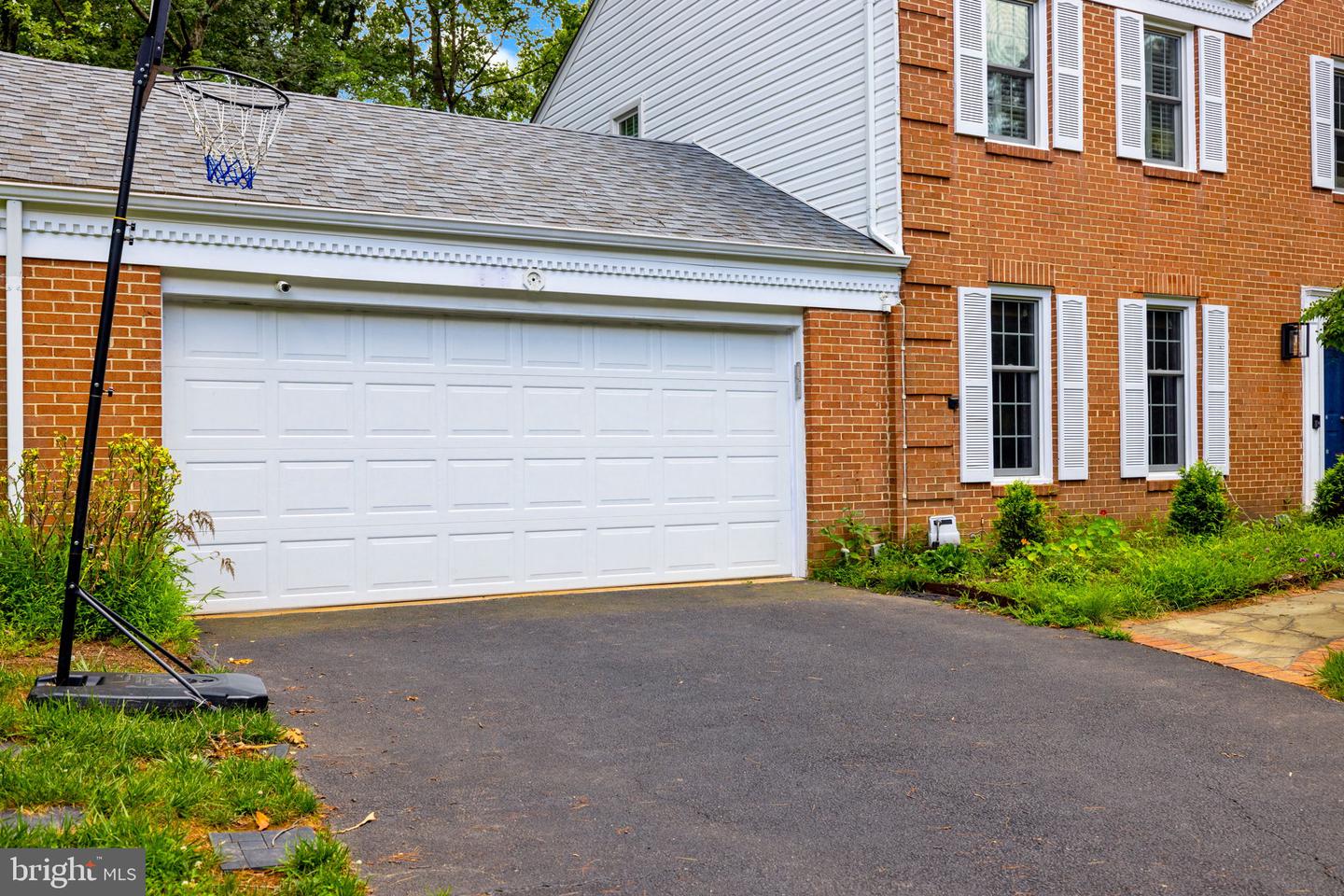 10809 DAYFLOWER CT, RESTON, Virginia 20191, 4 Bedrooms Bedrooms, ,3 BathroomsBathrooms,Residential,For sale,10809 DAYFLOWER CT,VAFX2254558 MLS # VAFX2254558