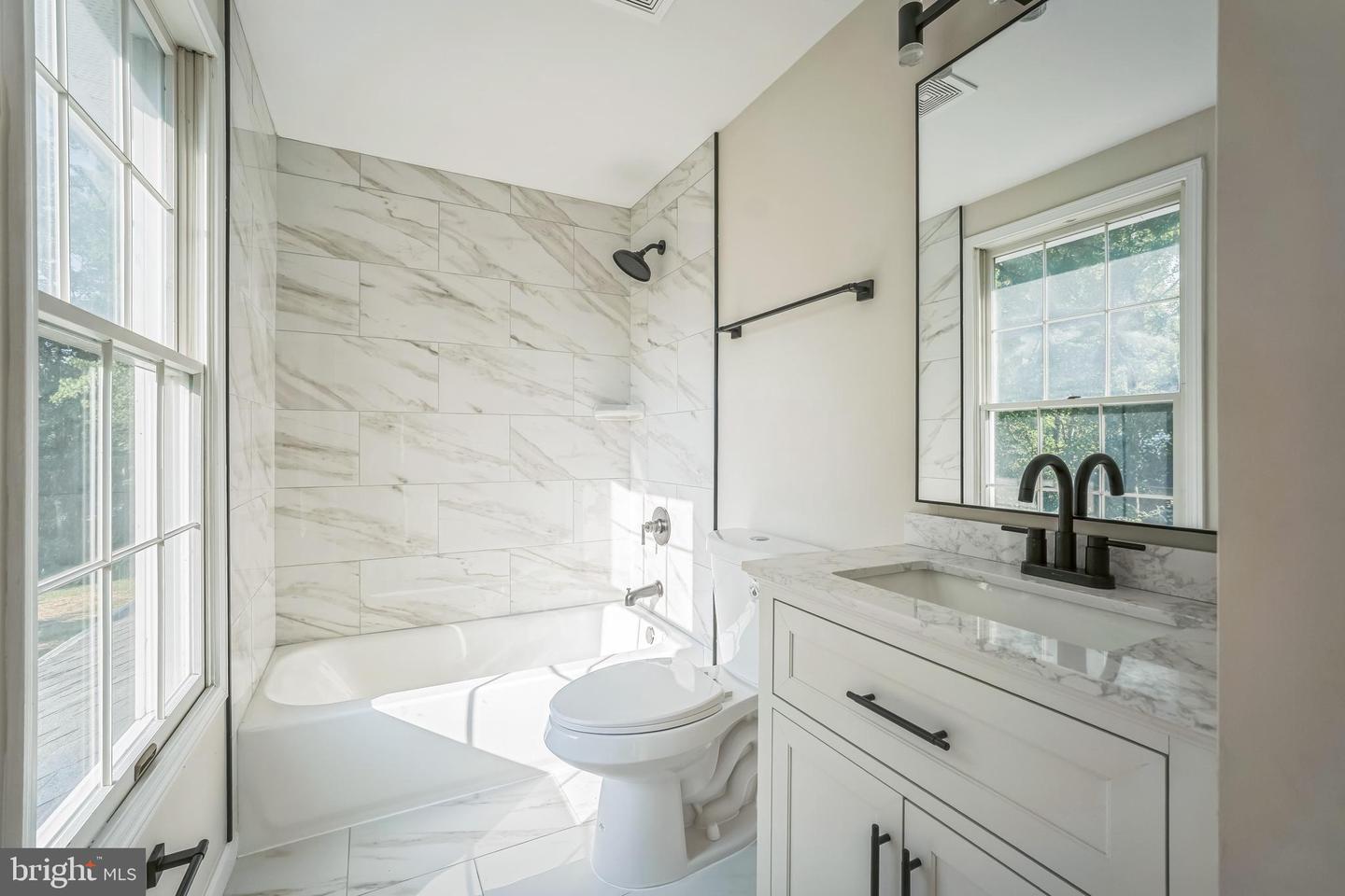 13644 SHREVE ST, CENTREVILLE, Virginia 20120, 4 Bedrooms Bedrooms, ,3 BathroomsBathrooms,Residential,For sale,13644 SHREVE ST,VAFX2254562 MLS # VAFX2254562