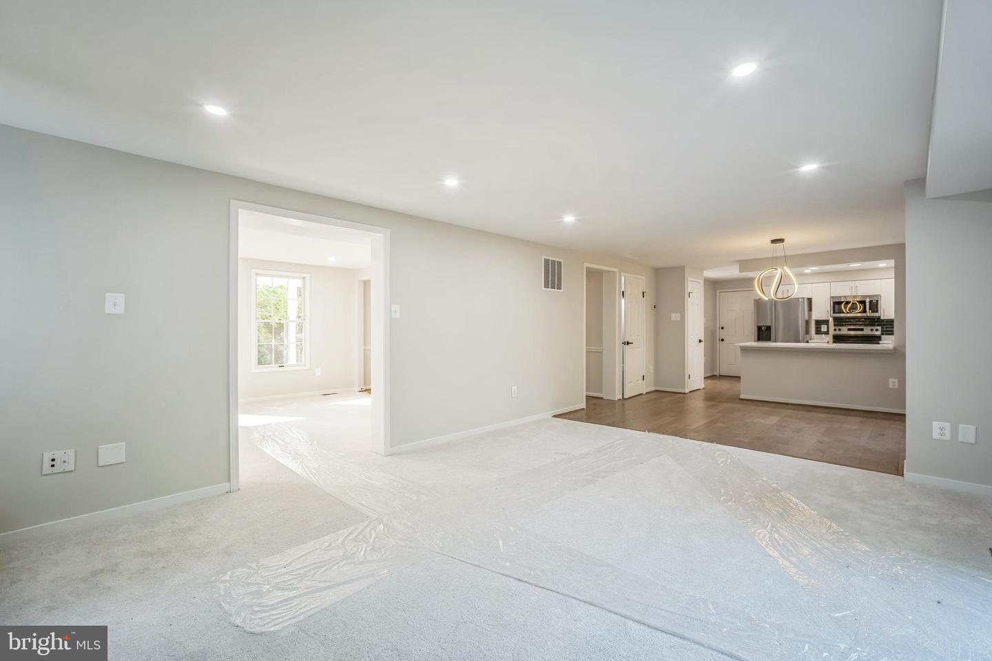 13644 SHREVE ST, CENTREVILLE, Virginia 20120, 4 Bedrooms Bedrooms, ,3 BathroomsBathrooms,Residential,For sale,13644 SHREVE ST,VAFX2254562 MLS # VAFX2254562