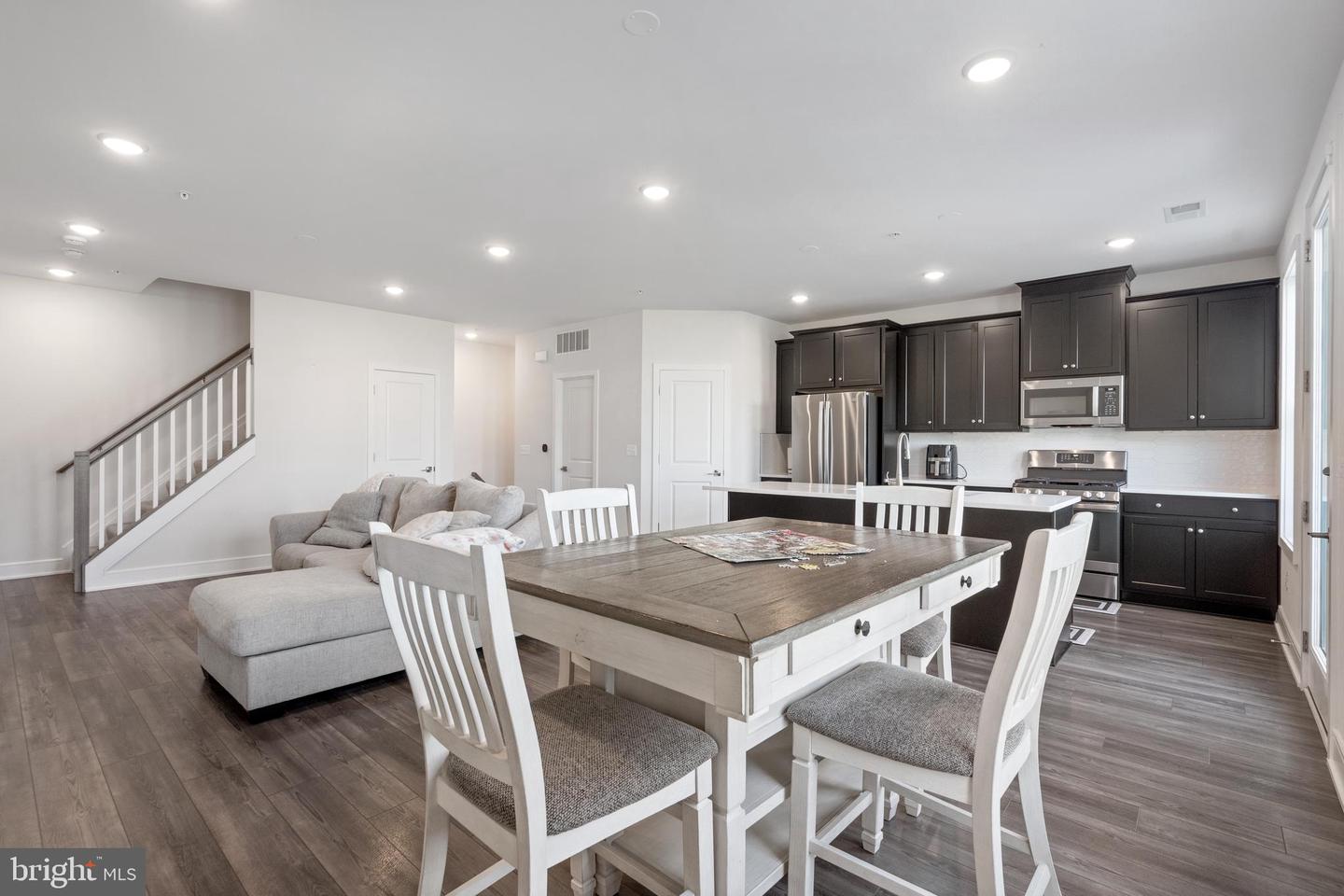 43376 FARRINGDON SQ, BROADLANDS, Virginia 20148, 3 Bedrooms Bedrooms, ,2 BathroomsBathrooms,Residential,For sale,43376 FARRINGDON SQ,VALO2101596 MLS # VALO2101596