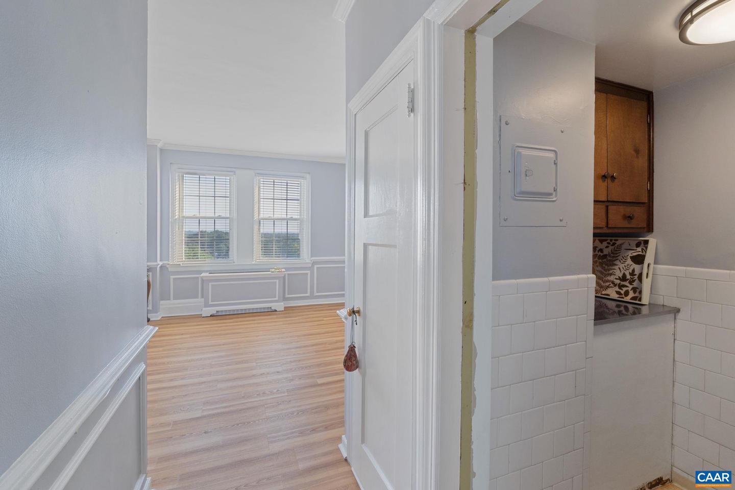 500 COURT SQ #901, CHARLOTTESVILLE, Virginia 22902, 1 Bedroom Bedrooms, ,1 BathroomBathrooms,Residential,For sale,500 COURT SQ #901,666534 MLS # 666534