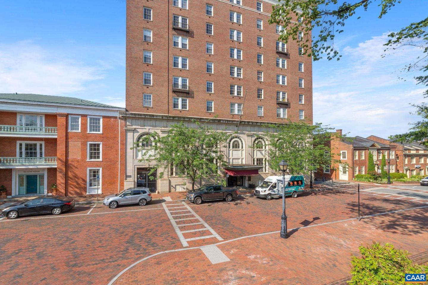 500 COURT SQ #901, CHARLOTTESVILLE, Virginia 22902, 1 Bedroom Bedrooms, ,1 BathroomBathrooms,Residential,For sale,500 COURT SQ #901,666534 MLS # 666534