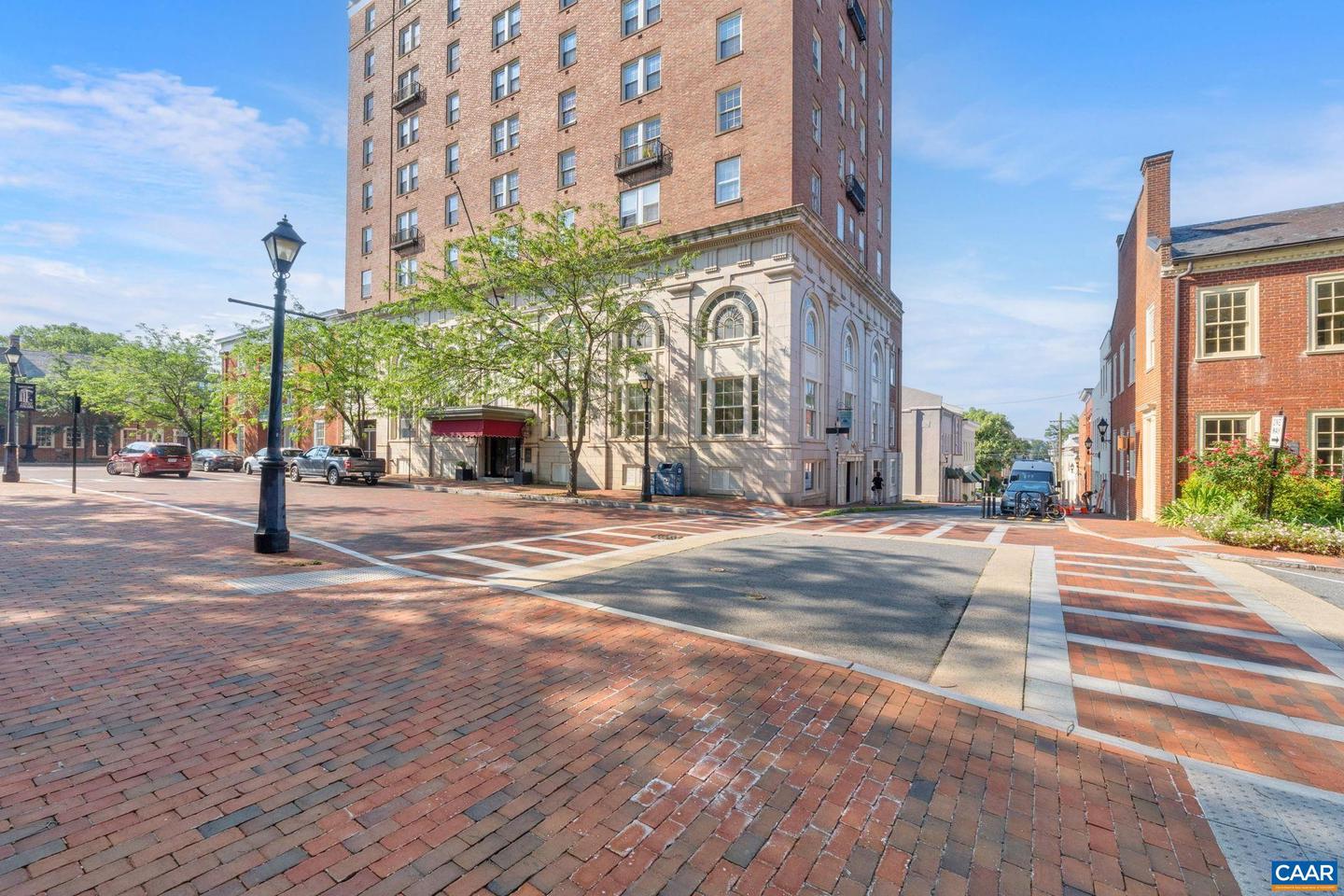 500 COURT SQ #901, CHARLOTTESVILLE, Virginia 22902, 1 Bedroom Bedrooms, ,1 BathroomBathrooms,Residential,For sale,500 COURT SQ #901,666534 MLS # 666534