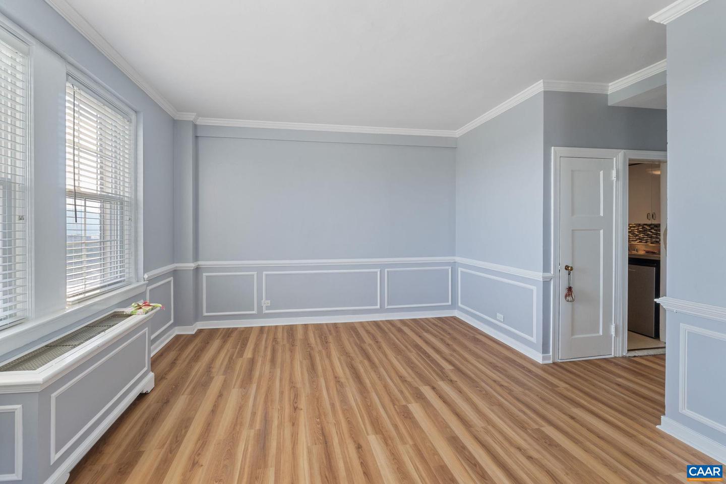 500 COURT SQ #901, CHARLOTTESVILLE, Virginia 22902, 1 Bedroom Bedrooms, ,1 BathroomBathrooms,Residential,For sale,500 COURT SQ #901,666534 MLS # 666534