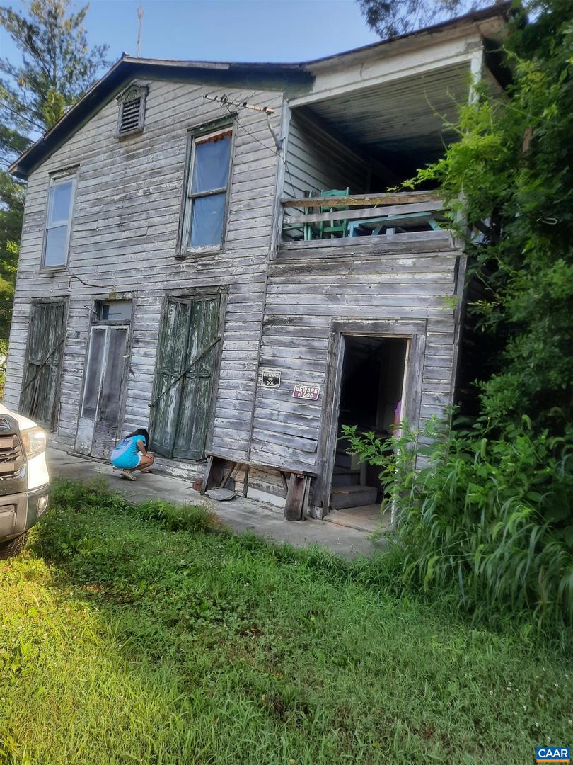 2744 MANSFIELD RD, LOUISA, Virginia 23093, 3 Bedrooms Bedrooms, ,2 BathroomsBathrooms,Residential,For sale,2744 MANSFIELD RD,666535 MLS # 666535
