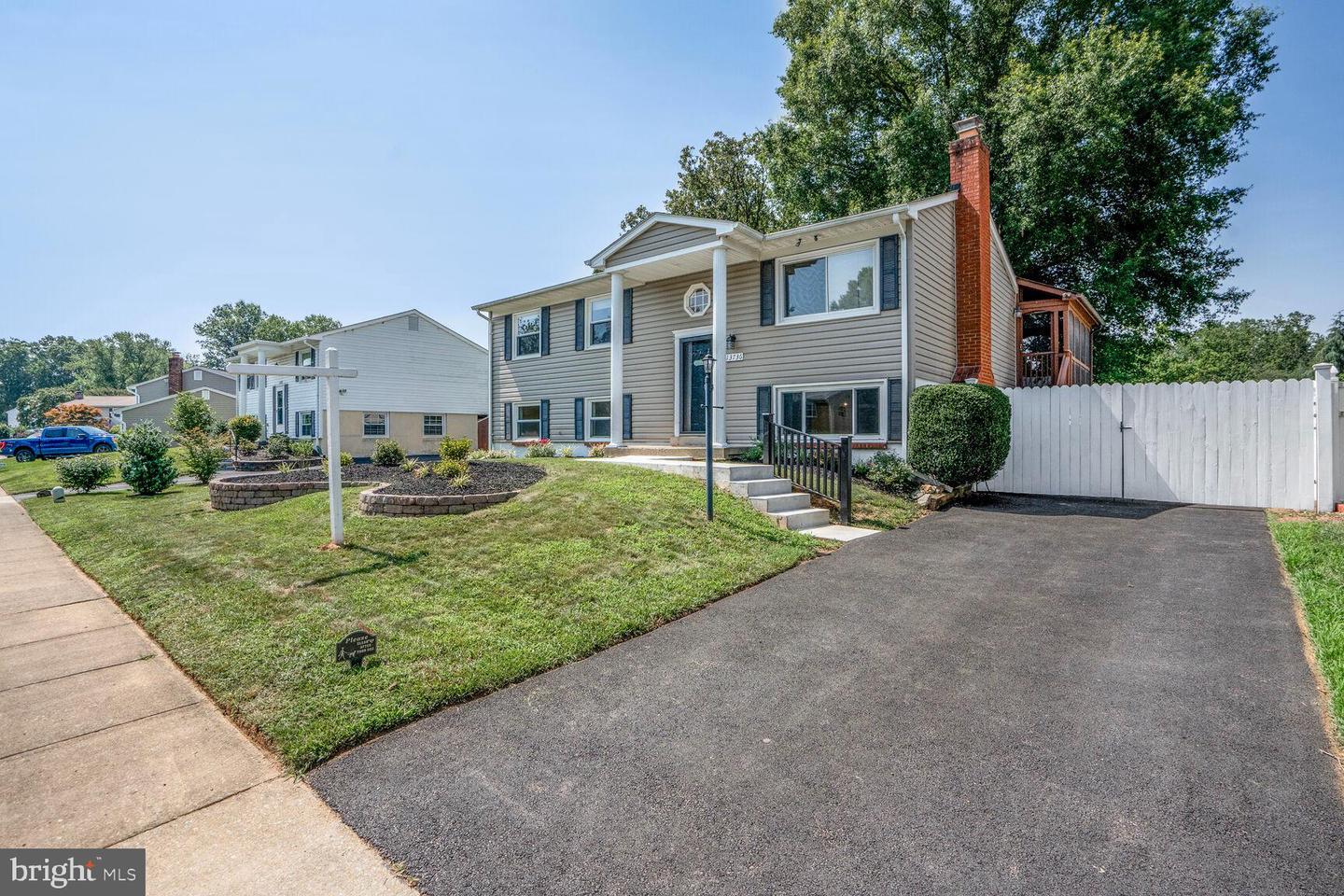 13736 LANGSTONE DR, WOODBRIDGE, Virginia 22193, 4 Bedrooms Bedrooms, ,3 BathroomsBathrooms,Residential,For sale,13736 LANGSTONE DR,VAPW2080414 MLS # VAPW2080414