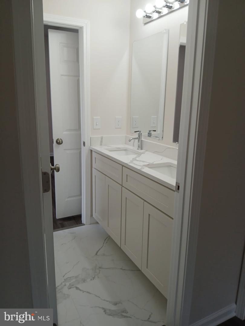 6263 TRUXTON CT, MOUNT JACKSON, Virginia 22842, 3 Bedrooms Bedrooms, 3 Rooms Rooms,2 BathroomsBathrooms,Residential,For sale,6263 TRUXTON CT,VASH2010154 MLS # VASH2010154