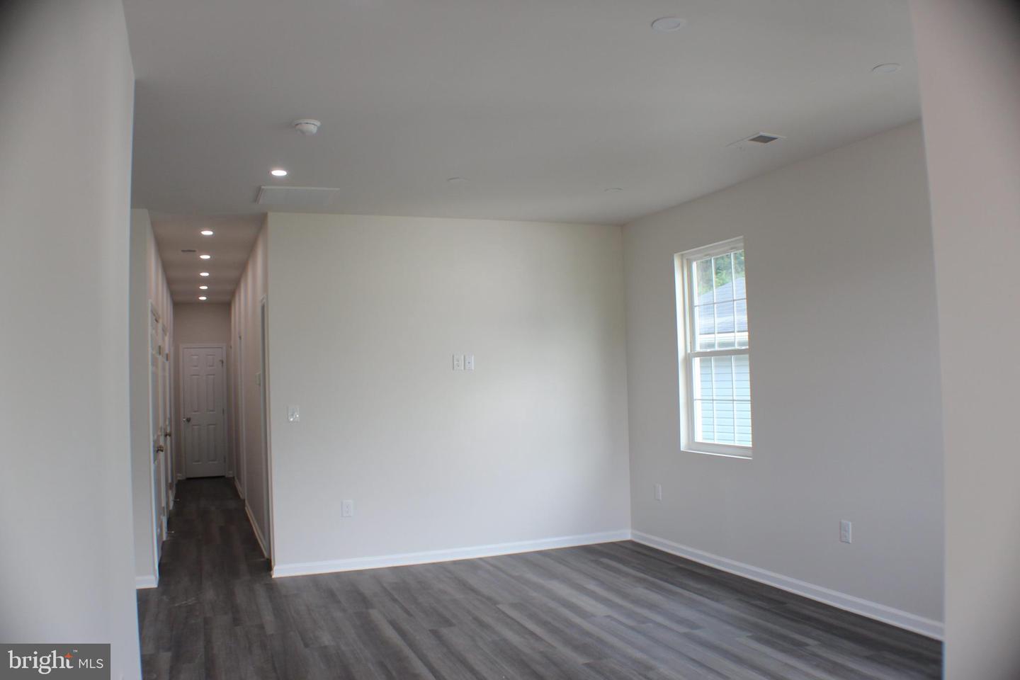6263 TRUXTON CT, MOUNT JACKSON, Virginia 22842, 3 Bedrooms Bedrooms, 3 Rooms Rooms,2 BathroomsBathrooms,Residential,For sale,6263 TRUXTON CT,VASH2010154 MLS # VASH2010154