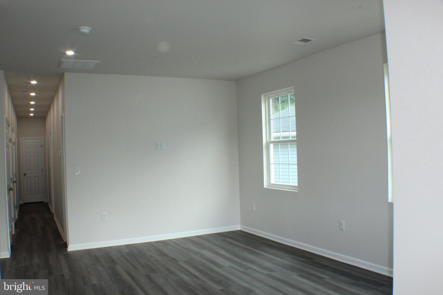 6263 TRUXTON CT, MOUNT JACKSON, Virginia 22842, 3 Bedrooms Bedrooms, 3 Rooms Rooms,2 BathroomsBathrooms,Residential,For sale,6263 TRUXTON CT,VASH2010154 MLS # VASH2010154
