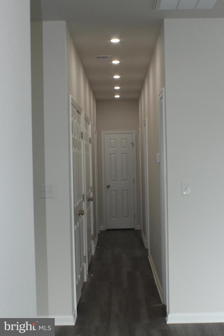 6263 TRUXTON CT, MOUNT JACKSON, Virginia 22842, 3 Bedrooms Bedrooms, 3 Rooms Rooms,2 BathroomsBathrooms,Residential,For sale,6263 TRUXTON CT,VASH2010154 MLS # VASH2010154
