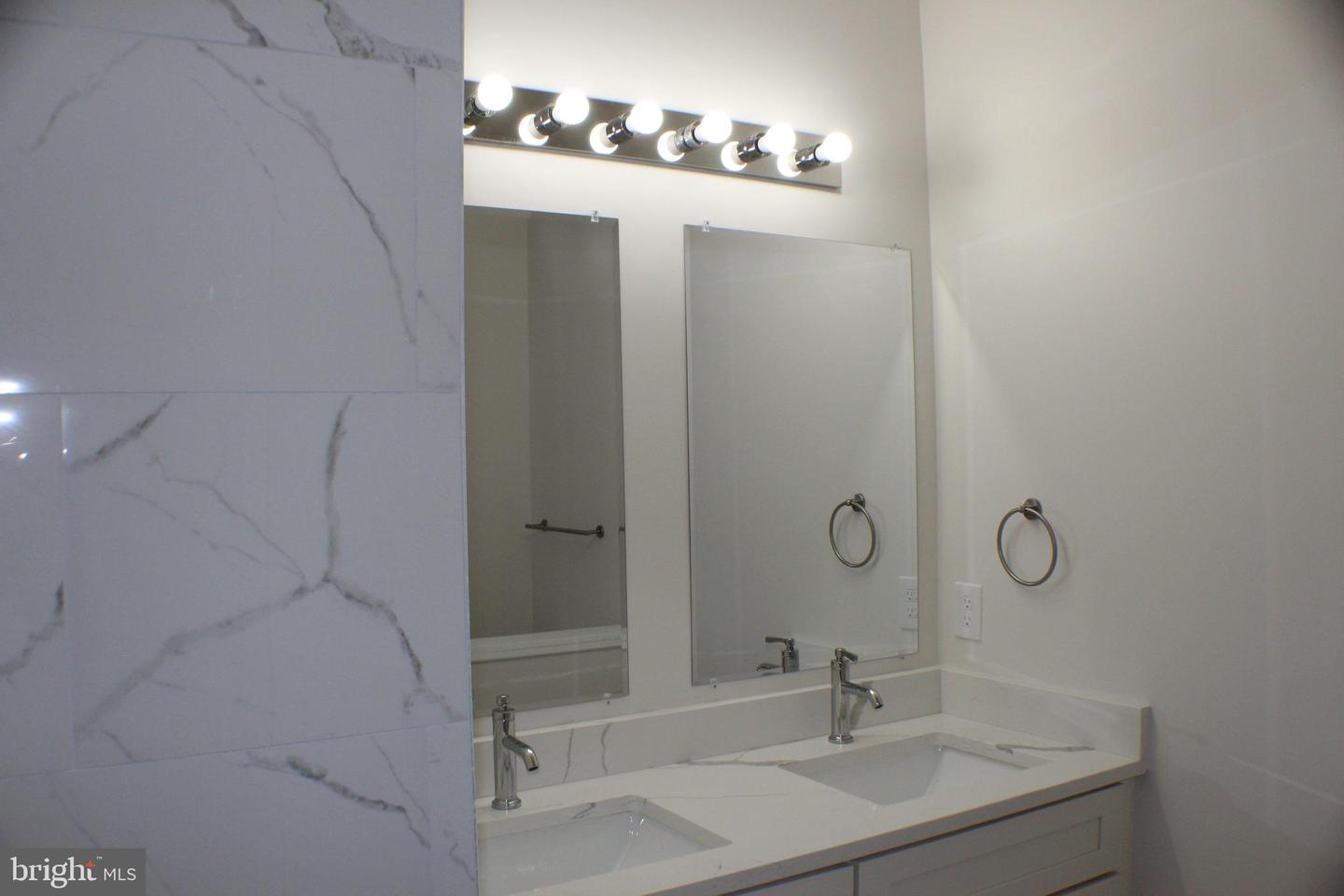 6263 TRUXTON CT, MOUNT JACKSON, Virginia 22842, 3 Bedrooms Bedrooms, 3 Rooms Rooms,2 BathroomsBathrooms,Residential,For sale,6263 TRUXTON CT,VASH2010154 MLS # VASH2010154