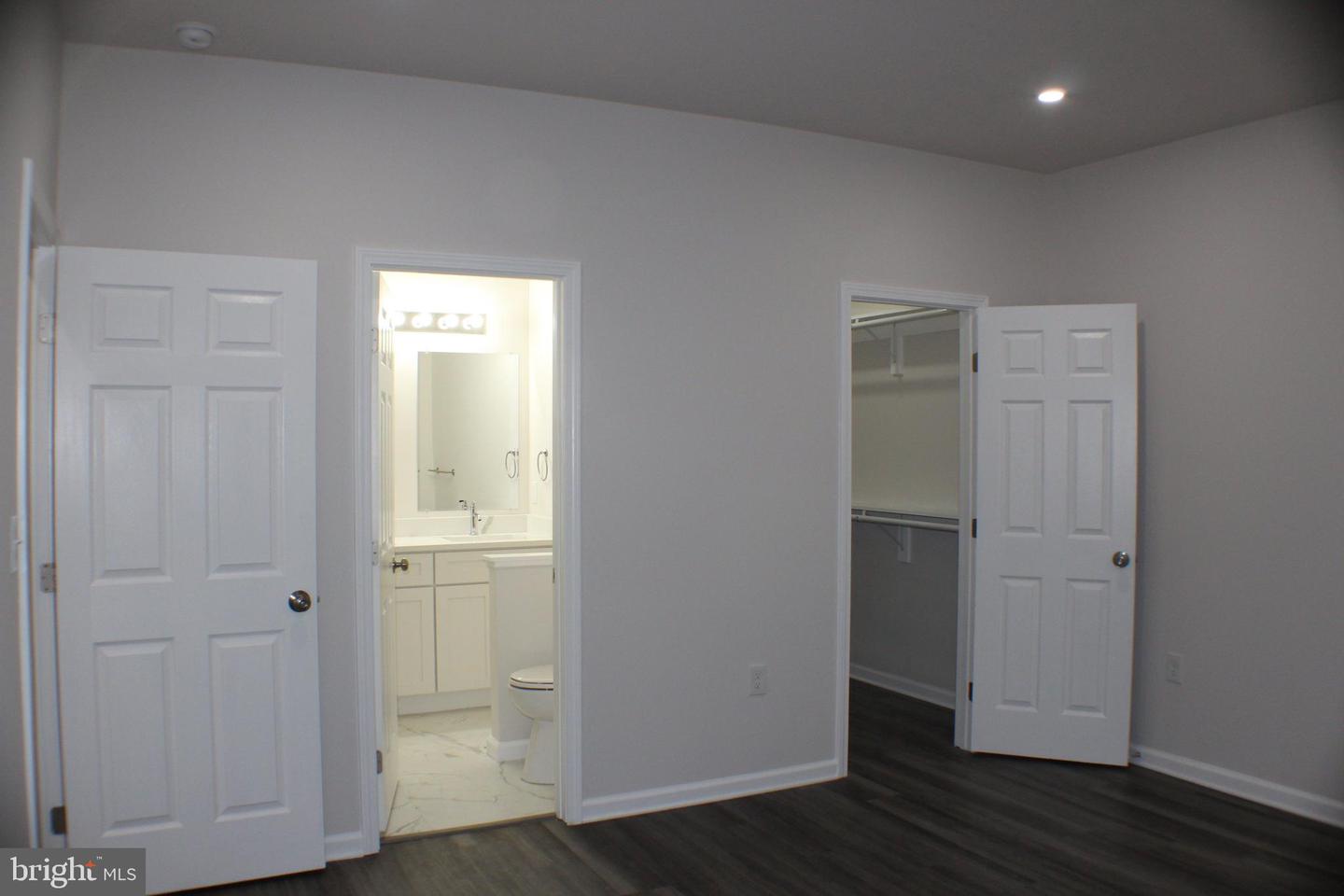 6263 TRUXTON CT, MOUNT JACKSON, Virginia 22842, 3 Bedrooms Bedrooms, 3 Rooms Rooms,2 BathroomsBathrooms,Residential,For sale,6263 TRUXTON CT,VASH2010154 MLS # VASH2010154