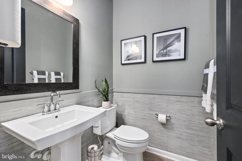 10102 PREMIER ST, FREDERICKSBURG, Virginia 22408, 7 Bedrooms Bedrooms, ,5 BathroomsBathrooms,Residential,10102 PREMIER ST,VASP2032164 MLS # VASP2032164