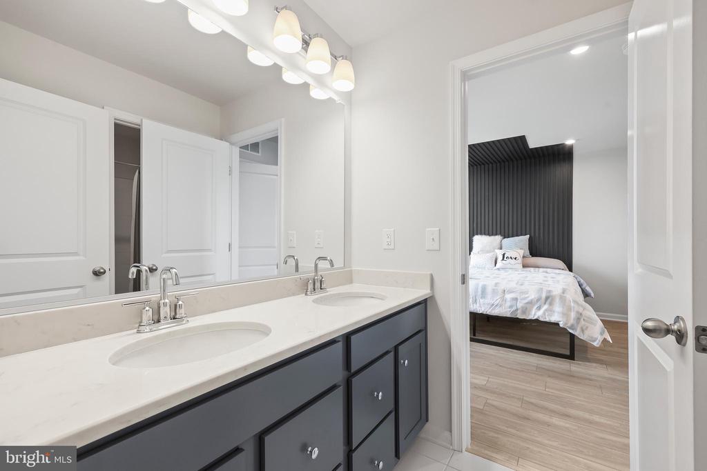 10102 PREMIER ST, FREDERICKSBURG, Virginia 22408, 7 Bedrooms Bedrooms, ,5 BathroomsBathrooms,Residential,10102 PREMIER ST,VASP2032164 MLS # VASP2032164