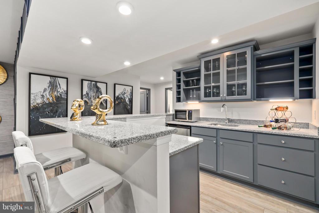 10102 PREMIER ST, FREDERICKSBURG, Virginia 22408, 7 Bedrooms Bedrooms, ,5 BathroomsBathrooms,Residential,10102 PREMIER ST,VASP2032164 MLS # VASP2032164
