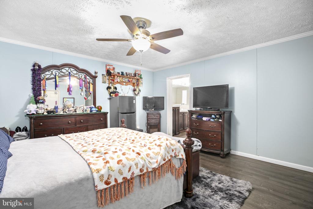 4253 ROLLING HILLS DR, CULPEPER, Virginia 22701, 4 Bedrooms Bedrooms, ,2 BathroomsBathrooms,Residential,4253 ROLLING HILLS DR,VAOR2010138 MLS # VAOR2010138