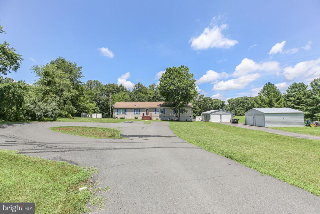 4253 ROLLING HILLS DR, CULPEPER, Virginia 22701, 4 Bedrooms Bedrooms, ,2 BathroomsBathrooms,Residential,4253 ROLLING HILLS DR,VAOR2010138 MLS # VAOR2010138