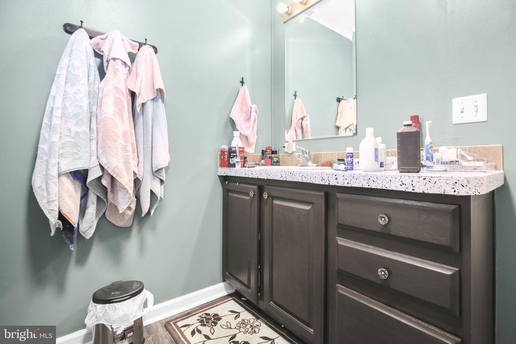 4253 ROLLING HILLS DR, CULPEPER, Virginia 22701, 4 Bedrooms Bedrooms, ,2 BathroomsBathrooms,Residential,4253 ROLLING HILLS DR,VAOR2010138 MLS # VAOR2010138