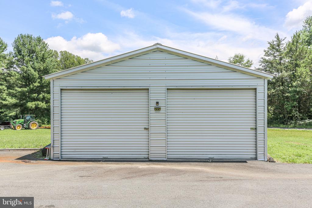 4253 ROLLING HILLS DR, CULPEPER, Virginia 22701, 4 Bedrooms Bedrooms, ,2 BathroomsBathrooms,Residential,4253 ROLLING HILLS DR,VAOR2010138 MLS # VAOR2010138
