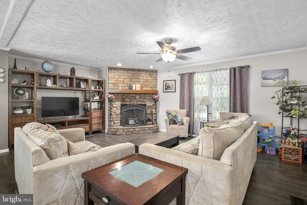 4253 ROLLING HILLS DR, CULPEPER, Virginia 22701, 4 Bedrooms Bedrooms, ,2 BathroomsBathrooms,Residential,4253 ROLLING HILLS DR,VAOR2010138 MLS # VAOR2010138