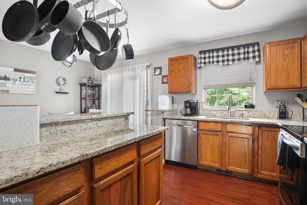 10708 LIVE OAK CT, FREDERICKSBURG, Virginia 22407, 4 Bedrooms Bedrooms, ,3 BathroomsBathrooms,Residential,10708 LIVE OAK CT,VASP2034584 MLS # VASP2034584