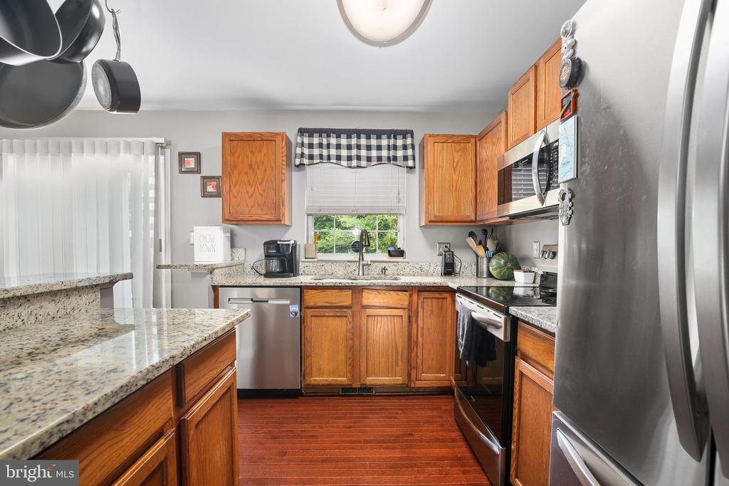 10708 LIVE OAK CT, FREDERICKSBURG, Virginia 22407, 4 Bedrooms Bedrooms, ,3 BathroomsBathrooms,Residential,10708 LIVE OAK CT,VASP2034584 MLS # VASP2034584