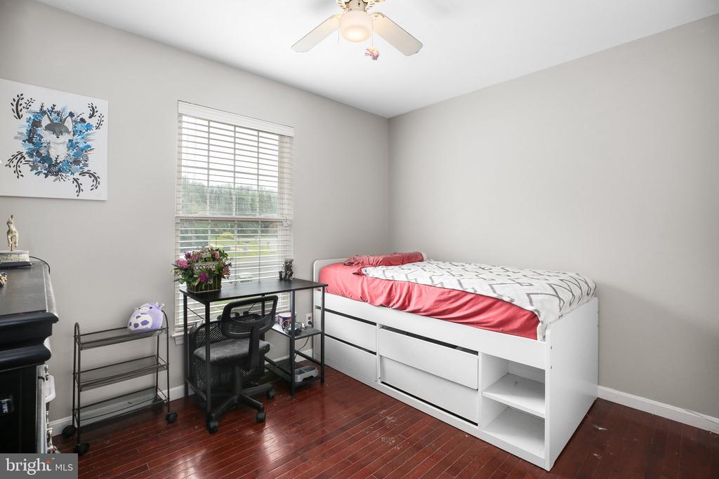 10708 LIVE OAK CT, FREDERICKSBURG, Virginia 22407, 4 Bedrooms Bedrooms, ,3 BathroomsBathrooms,Residential,10708 LIVE OAK CT,VASP2034584 MLS # VASP2034584