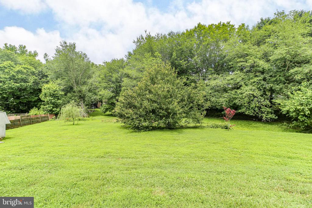 10708 LIVE OAK CT, FREDERICKSBURG, Virginia 22407, 4 Bedrooms Bedrooms, ,3 BathroomsBathrooms,Residential,10708 LIVE OAK CT,VASP2034584 MLS # VASP2034584