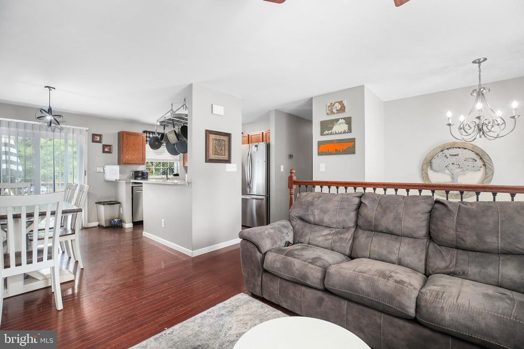 10708 LIVE OAK CT, FREDERICKSBURG, Virginia 22407, 4 Bedrooms Bedrooms, ,3 BathroomsBathrooms,Residential,10708 LIVE OAK CT,VASP2034584 MLS # VASP2034584