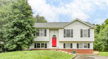 10708 LIVE OAK CT, FREDERICKSBURG, Virginia 22407, 4 Bedrooms Bedrooms, ,3 BathroomsBathrooms,Residential,10708 LIVE OAK CT,VASP2034584 MLS # VASP2034584