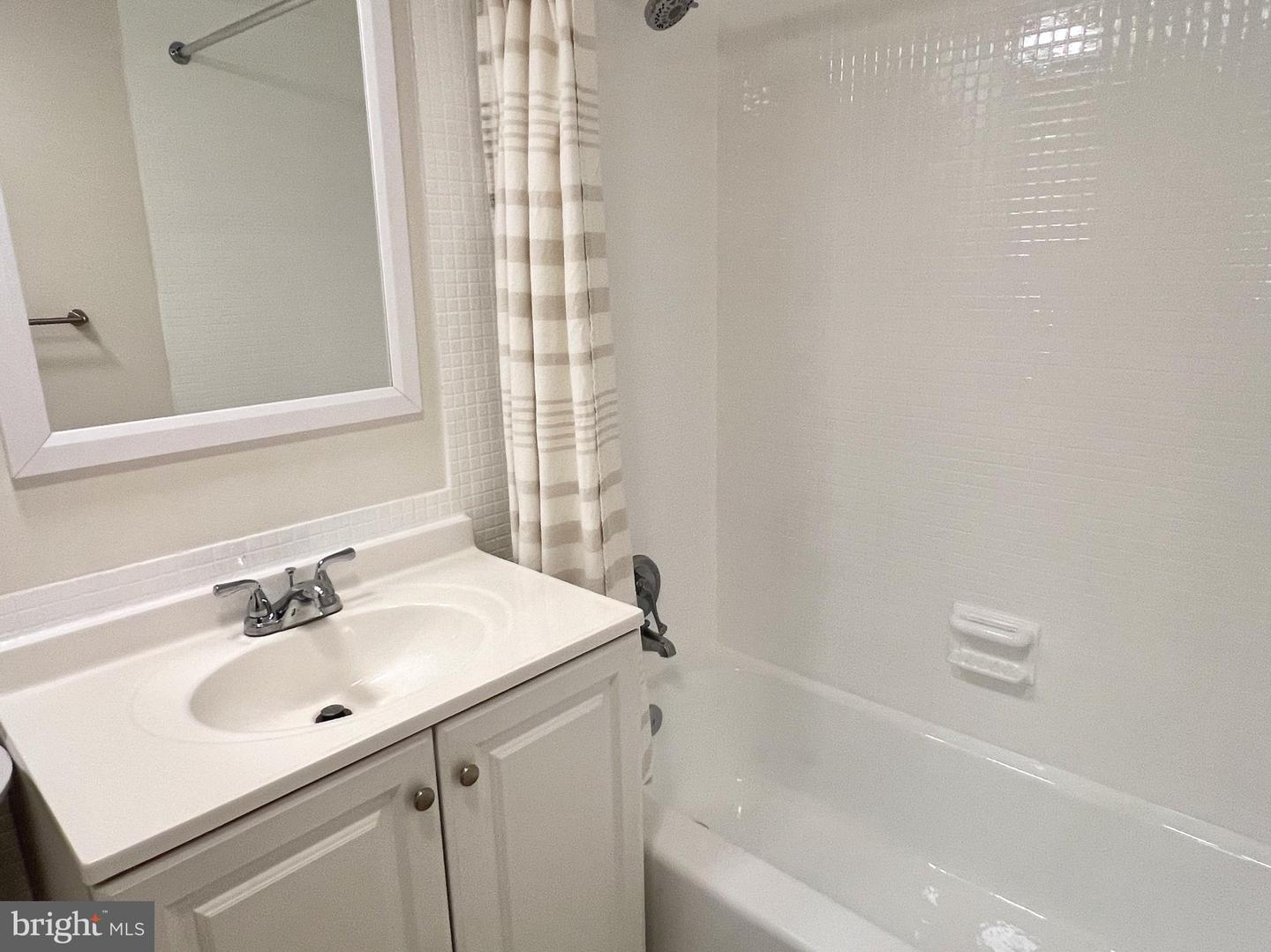 430 M ST SW #N203, WASHINGTON, District Of Columbia 20024, ,1 BathroomBathrooms,Residential,For sale,430 M ST SW #N203,DCDC2197688 MLS # DCDC2197688