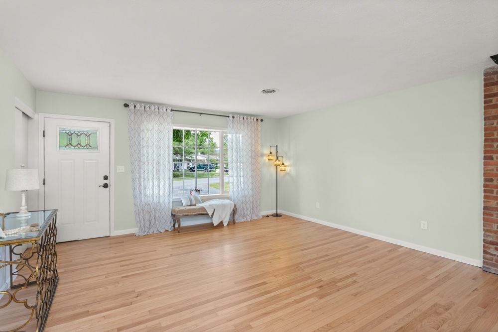 349 WALNUT DR, TIMBERVILLE, Virginia 22853, 4 Bedrooms Bedrooms, ,2 BathroomsBathrooms,Residential,349 WALNUT DR,664609 MLS # 664609
