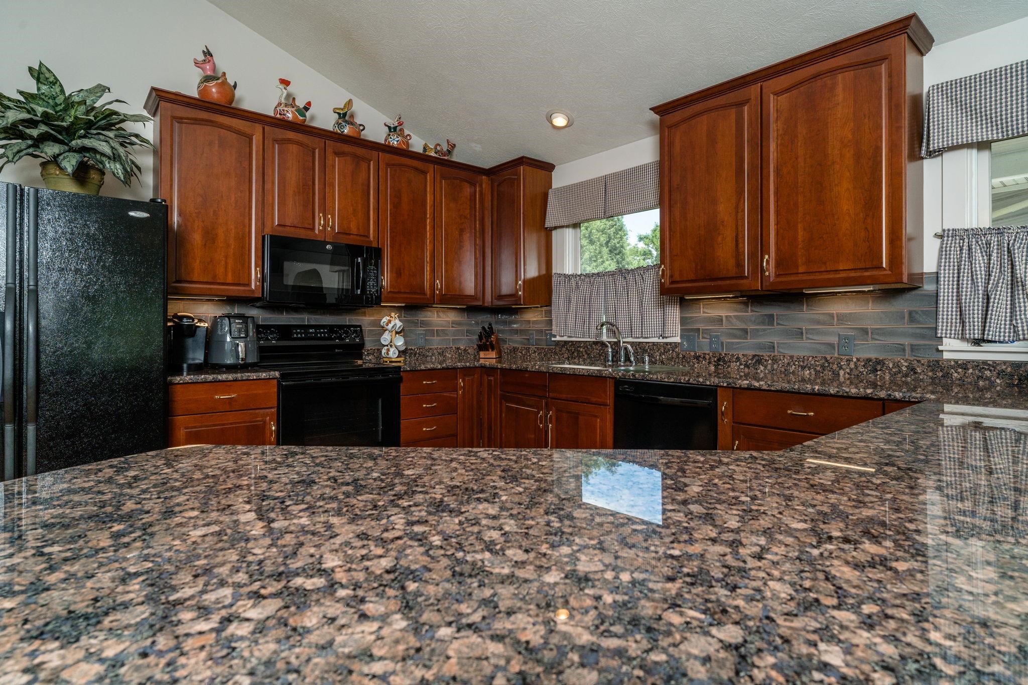 16540 STONEY LEA LN, ELKTON, Virginia 22827, 6 Bedrooms Bedrooms, ,3 BathroomsBathrooms,Residential,16540 STONEY LEA LN,666558 MLS # 666558
