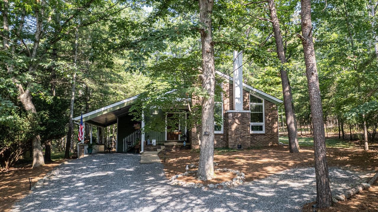 138 HARTMAN CT, MCGAHEYSVILLE, Virginia 22840, 3 Bedrooms Bedrooms, ,2 BathroomsBathrooms,Residential,138 HARTMAN CT,666563 MLS # 666563