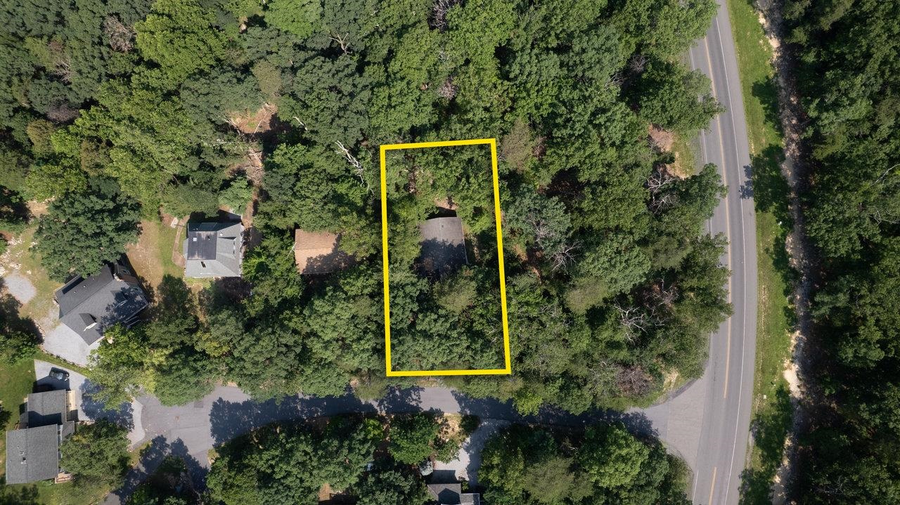 138 HARTMAN CT, MCGAHEYSVILLE, Virginia 22840, 3 Bedrooms Bedrooms, ,2 BathroomsBathrooms,Residential,138 HARTMAN CT,666563 MLS # 666563