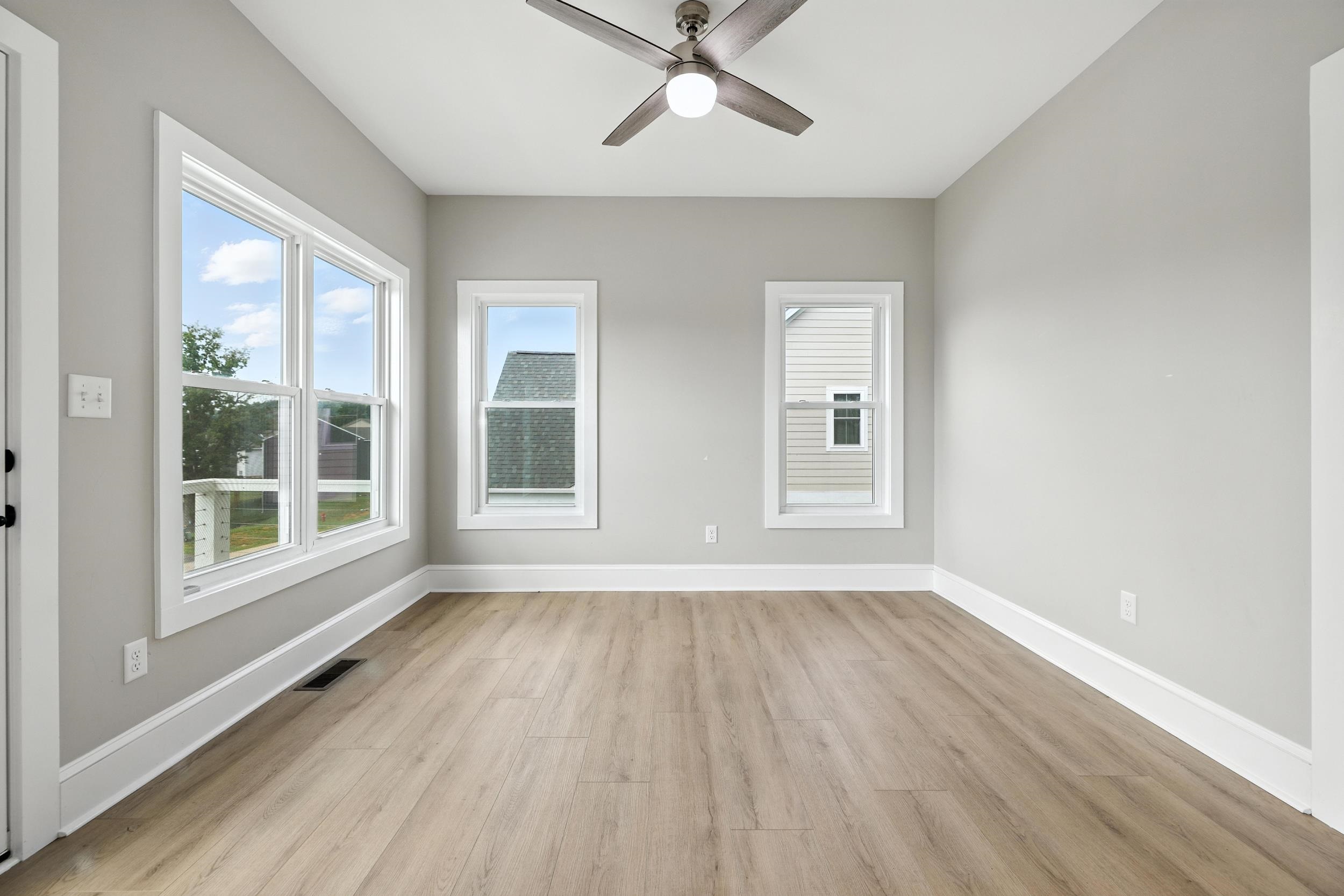 43 MCILWEE LN, STAUNTON, Virginia 24401, 4 Bedrooms Bedrooms, ,3 BathroomsBathrooms,Residential,43 Mcilwee Lane, Staunton VA 24401,43 MCILWEE LN,666564 MLS # 666564