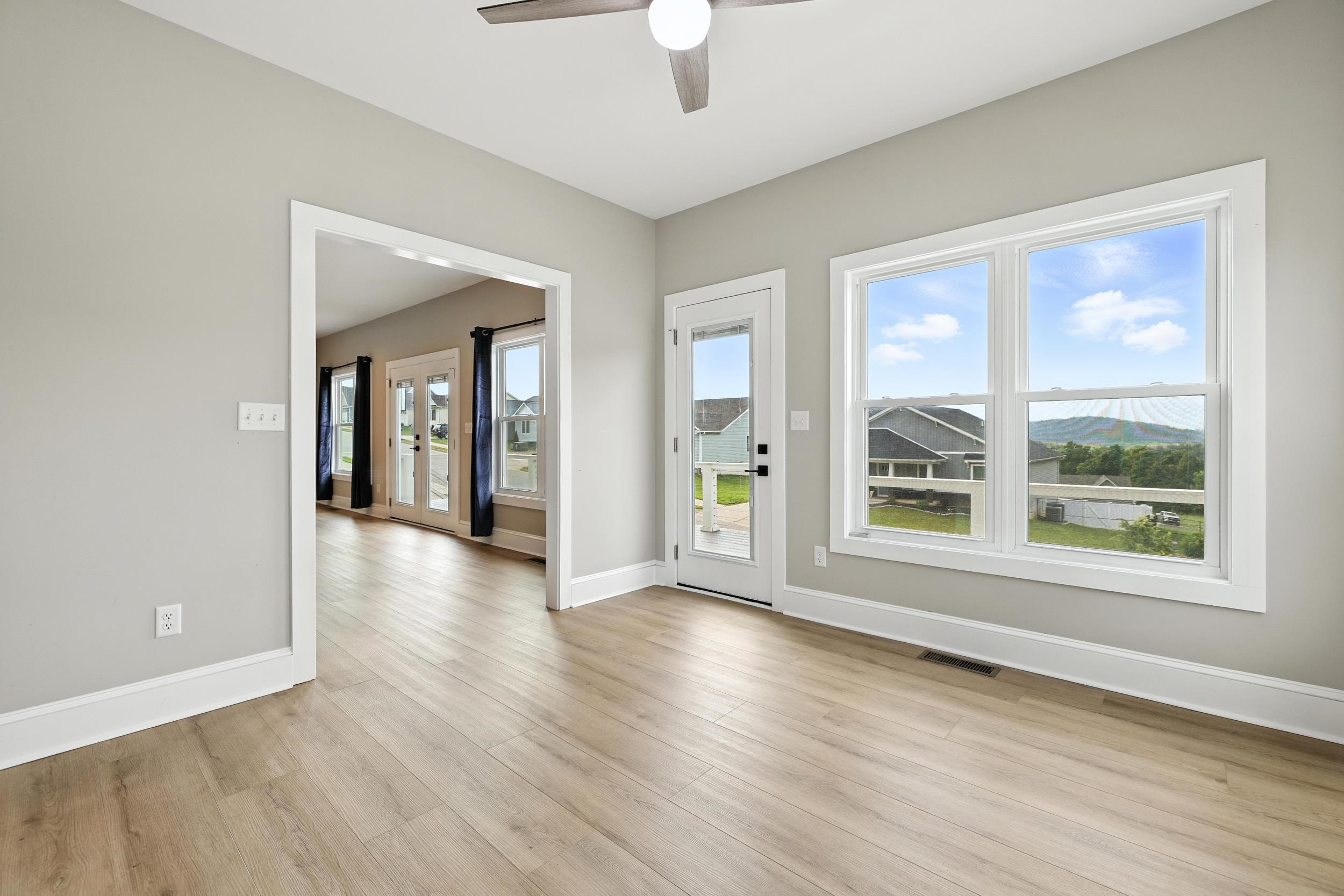 43 MCILWEE LN, STAUNTON, Virginia 24401, 4 Bedrooms Bedrooms, ,3 BathroomsBathrooms,Residential,43 Mcilwee Lane, Staunton VA 24401,43 MCILWEE LN,666564 MLS # 666564