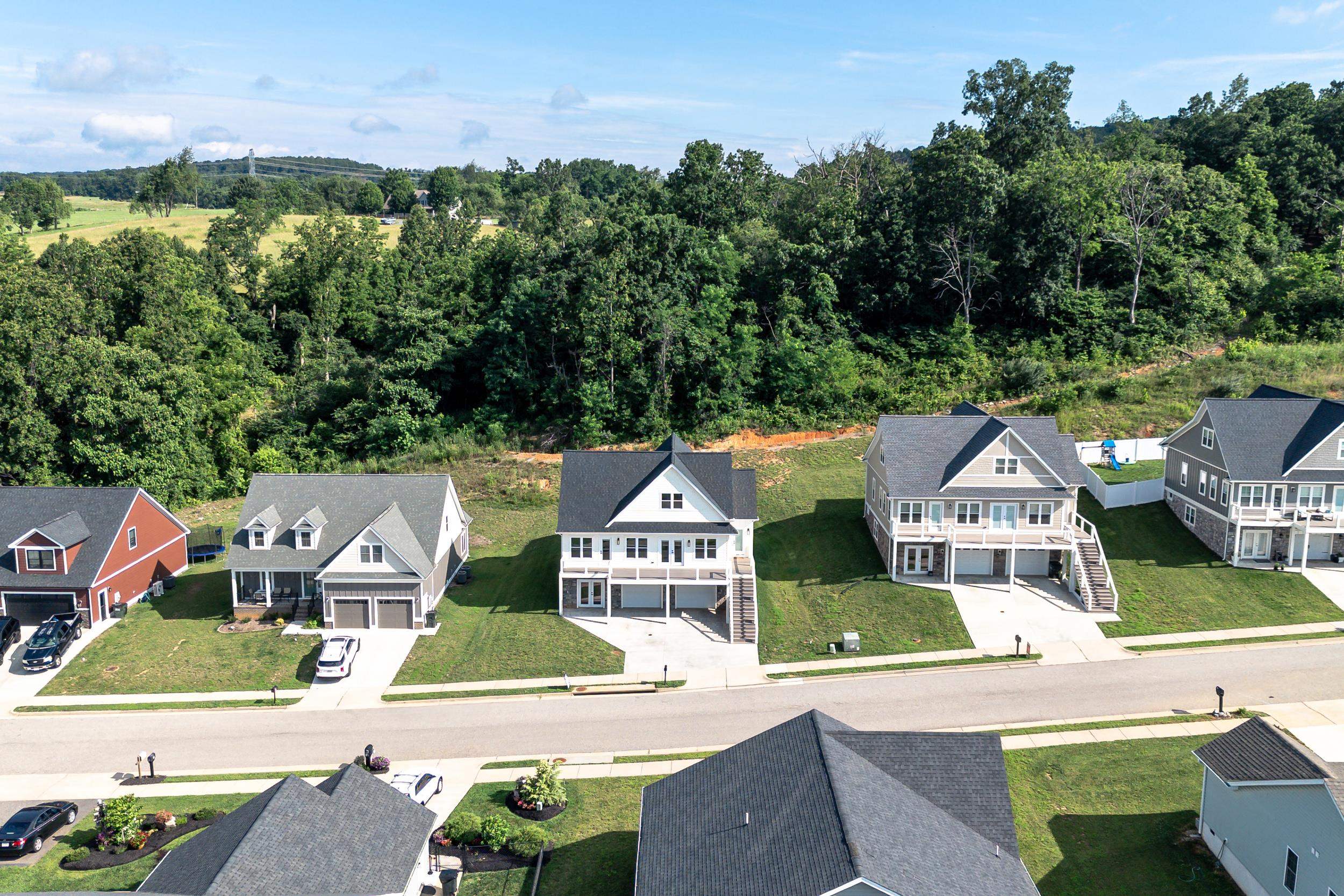 43 MCILWEE LN, STAUNTON, Virginia 24401, 4 Bedrooms Bedrooms, ,3 BathroomsBathrooms,Residential,43 Mcilwee Lane, Staunton VA 24401,43 MCILWEE LN,666564 MLS # 666564