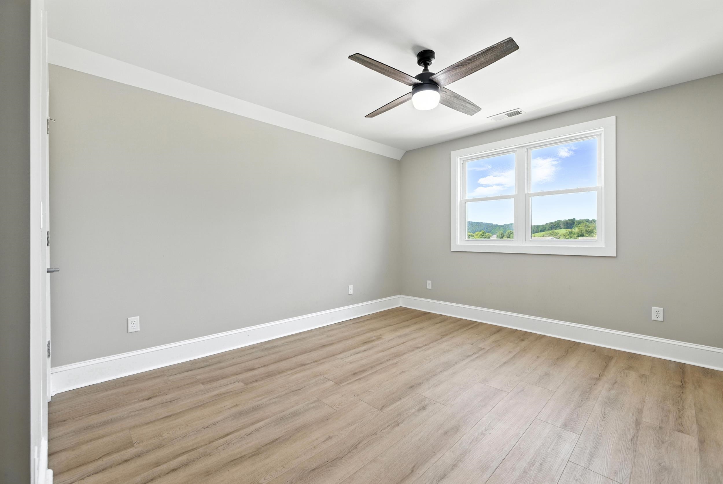 43 MCILWEE LN, STAUNTON, Virginia 24401, 4 Bedrooms Bedrooms, ,3 BathroomsBathrooms,Residential,43 Mcilwee Lane, Staunton VA 24401,43 MCILWEE LN,666564 MLS # 666564