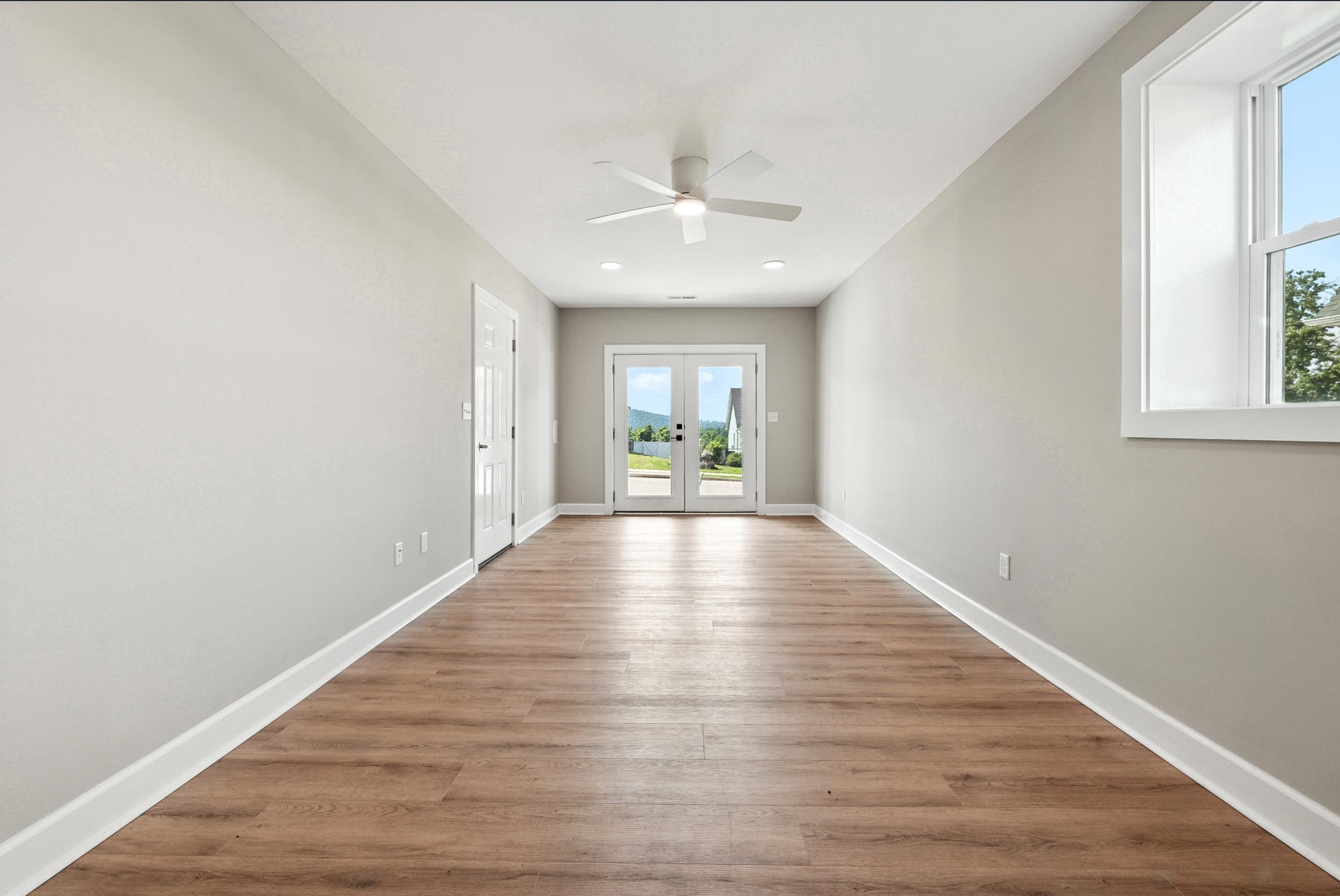 43 MCILWEE LN, STAUNTON, Virginia 24401, 4 Bedrooms Bedrooms, ,3 BathroomsBathrooms,Residential,43 Mcilwee Lane, Staunton VA 24401,43 MCILWEE LN,666564 MLS # 666564